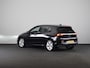 Volkswagen Golf 1.5 eHybrid Life Edition 204 pk Automaat (DSG) | Verlengde garantie | Navigatie via App | Parkeersensoren (Park assist) | Achteruitrijcamera | Stoelverwarming |