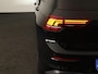 Volkswagen Golf 1.5 eHybrid Life Edition 204 pk Automaat (DSG) | Verlengde garantie | Navigatie via App | Parkeersensoren (Park assist) | Achteruitrijcamera | Stoelverwarming |