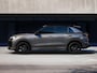 Volkswagen T-Roc R-Line First Edition 1.5 eTSI 110 kW / 150 PK SUV | Panoramaschuif-kanteldak | Assistance Pakket | Trekhaak | Black Style Pakket | Koplampverlichting matrix-led (IQ.LIGHT) | Elek. achterklep | Zwart dak