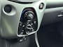 Toyota Aygo 1.0 VVT-i x-play | Camera | Bluetooth | Airco | Bestuurderstoel in hoogste verstelbaar | Electrische ramen |