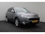 Mitsubishi Outlander 2.0 Instyle 4WD 2013 | Trekhaak | Airco | Cruise Control | Xenon | Elektrisch Verstelbare Stoelen | Stoelverwarming | Schuifkantel Dak | Nationale Autopas