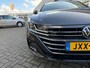Volkswagen Arteon Shooting Brake 1.4 TSI 218 pk eHybrid R-Line DSG Automaat / Trekhaak / Panoramadak / Lederen interieur / IQ LED verlichting / Navigatie Discover Pro Interieur voorverwarming