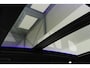 BMW X5 xDrive50e / Orig. Nederlands / Maxton Design Bodykit V.2 / Skylounge Panoramadak / Stoelkoeling & -verwarming / Elektr. verstelbare voorstoelen + memory / Carbon Interieurdelen / Harman Kardon Surround Sound / Ambienteverlichting / Softclose / HUD BMW Proffesional / Grille Iconic Glow / Luchtvering / Apple Carplay - Android Auto / Trekhaak (zwenkbaar) / 22'' LMV / Achteruitrijcamera / Dodehoek detectie / Ambient Air-pakket