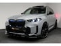 BMW X5 xDrive50e / Orig. Nederlands / Maxton Design Bodykit V.2 / Skylounge Panoramadak / Stoelkoeling & -verwarming / Elektr. verstelbare voorstoelen + memory / Carbon Interieurdelen / Harman Kardon Surround Sound / Ambienteverlichting / Softclose / HUD BMW Proffesional / Grille Iconic Glow / Luchtvering / Apple Carplay - Android Auto / Trekhaak (zwenkbaar) / 22'' LMV / Achteruitrijcamera / Dodehoek detectie / Ambient Air-pakket