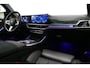 BMW X5 xDrive50e / Orig. Nederlands / Maxton Design Bodykit V.2 / Skylounge Panoramadak / Stoelkoeling & -verwarming / Elektr. verstelbare voorstoelen + memory / Carbon Interieurdelen / Harman Kardon Surround Sound / Ambienteverlichting / Softclose / HUD BMW Proffesional / Grille Iconic Glow / Luchtvering / Apple Carplay - Android Auto / Trekhaak (zwenkbaar) / 22'' LMV / Achteruitrijcamera / Dodehoek detectie / Ambient Air-pakket