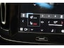 Volvo XC40 Recharge P8 AWD R-Design 3-Fase [ Panoramadak H/K Adapt.cruise ]