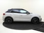 Volkswagen T-Roc 1.5 TSI R-Line | Black style | Achteruitrijcamera | Adaptieve cruise control | Dodehoek detectie | Keyless | CarPlay | Navigatie | Stuurverwarming |