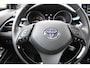 Toyota C-HR 1.8 Hybrid Style Luxury | Rijklaar | Stoelverwarming | JBL | Climate control | Apple/ Android | Dodehoekdetectie |