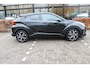 Toyota C-HR 1.8 Hybrid Style Luxury | Rijklaar | Stoelverwarming | JBL | Climate control | Apple/ Android | Dodehoekdetectie |