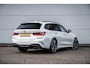 BMW 3-Serie Touring M340i xDrive | Panodak | Laser | Trekhaak | Driving Assistant Prof | 19 inch |