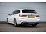 BMW 3-Serie Touring M340i xDrive | Panodak | Laser | Trekhaak | Driving Assistant Prof | 19 inch |