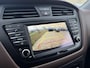 Hyundai i20 1.2 HP Premium | Cruise Control | Climate Control | Navigatie | Achteruitrijcamera | Zomer/Winterbanden Set |