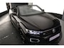 Volkswagen T-Roc Cabrio R-Line 1.5 TSI 150pk DSG Automaat Adaptive cruise control, LED matrix koplampen, Navigatie, Parkeersensoren, App connect, DAB, Radio