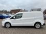 Ford Transit Connect 1.5 EcoBlue L2 Limited | 100pk | Trekhaak | Dubbele Zijschuifdeur! | Stoelverwarming | Houten Laadvloer | 16" LMV | All Season banden