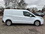 Ford Transit Connect 1.5 EcoBlue L2 Limited | 100pk | Trekhaak | Dubbele Zijschuifdeur! | Stoelverwarming | Houten Laadvloer | 16" LMV | All Season banden