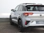 Volkswagen T-Roc 1.5 TSI R-Line Edition | Panoramadak | Elektrische klep | Stoelverwarming | Dodehoekdetectie |