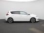 Toyota Auris 1.8 Hybrid Executive | Achteruitrijcamera | Parkeersensoren | Cruise Control | Stoelverwarming | Panoramadak |