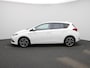 Toyota Auris 1.8 Hybrid Executive | Achteruitrijcamera | Parkeersensoren | Cruise Control | Stoelverwarming | Panoramadak |