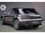 Porsche Macan | PASM LUCHTVERING | BOSE | 20" | ADAPTIVE CRUISE | DAB | STOELVERWARMING V+A | ELEC. KLEP. | 18-V STOELEN | KEYLESS ENTRY/GO | STUURWIELVERWARMING | ETC.