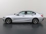 BMW 3-Serie 320i Executive Edition Sport Line | Sportstoelen | Navigatie | PDC | Climate Control | Stoelverwarming | Apple CarPlay/Android Auto | BMW LED | DAB |