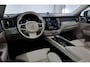 Volvo XC60 2.0 T6 AWD Recharge Long Range 293kW/399pk Aut8 Ultimate Bright LUCHTVERING + BOWERS&WILKINS + EL.TREKHAAK + PANORAMADAK + PILOT ASSIST + ADAPT.CRUISE + LANE ASSIST + STOEL&STUURVERWARMING + CAMERA + HEAD-UP + PD-GLASS + PARKSENSOREN V&A + 20" LM-VELG