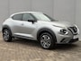 Nissan Juke 1.0 DIG-T N-Connecta DCT Automaat / Fabrieksgarantie tot 03-2028 / Navigatie / Camera / Stoel & Stuurwielverwarming / Apple Carplay & Android Auto / Cruise Control / Keyless / All Season Banden / DAB / LED /