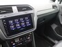 Volkswagen Tiguan 1.4 TSI eHybrid R-Line Business+ Panorama Dak, Head-up display, Trekhaak, 360 camera, Leder, Stoelverwarming, Dodehoek detectie, 20"Lmv,