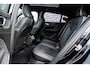 Volvo EC40 Single Motor Extended Range Ultra Black Edition Europa | Adaptive Cruise Control | BLIS | Panoramadak | Harman / Kardon | Nubuck | 360 Camera | 20" | Memory | Elektrische Stoelen | Stoelverwarming voor & achter | Stuuverwarming |