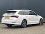 Skoda Octavia Combi 110pk MHEV Business Edition Automaat | 1ste eigenaar | Camera | Trekhaak | 18" LM velgen