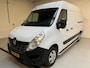 Renault Master T35 2.3 dCi 110pk euro6 L2H2 2xSchuifdeur, 3 persoons, Camera, CruiseControl, Navigatie, Trekhaak, RIJKLAARPRIJS!