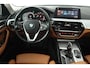 BMW 5-Serie Touring 520i High Executive (PANORAMADAK, STOELVERWARMING, TREKHAAK, ELEKTR STOELEN, HEAD-UP, ACHTERUITRIJCAMERA)