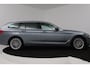 BMW 5-Serie Touring 520i High Executive (PANORAMADAK, STOELVERWARMING, TREKHAAK, ELEKTR STOELEN, HEAD-UP, ACHTERUITRIJCAMERA)