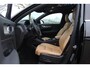 Volvo XC40 2.0 B3 Inscription / Trekhaak / Panoramadak / 360Camera / Leder / 19'' / Harman Kardon / Stuur+Stoelverwarming / DAB / Dodehoek / Cruise Control