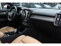 Volvo XC40 2.0 B3 Inscription / Trekhaak / Panoramadak / 360Camera / Leder / 19'' / Harman Kardon / Stuur+Stoelverwarming / DAB / Dodehoek / Cruise Control