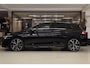 Volkswagen Golf 2.0 TSI R 4Motion AKRAP/PANO/HEADUP/IQ/H-K/BOMVOL