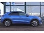 Volkswagen T-Roc Life First Edition Inclusief €2000,- inruilvoordeel | 'App-Connect' draadloze smartphone integratie | Automatische afstandsregeling (Adaptive Cruise Control) | Buitenspiegels elektrisch instel-, verwarm- en inklapbaar
