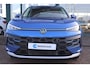 Volkswagen T-Roc Life First Edition Inclusief €2000,- inruilvoordeel | 'App-Connect' draadloze smartphone integratie | Automatische afstandsregeling (Adaptive Cruise Control) | Buitenspiegels elektrisch instel-, verwarm- en inklapbaar
