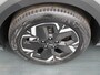Kia Niro EV Light Edition 64.8 kWh - SOH 99,5% - Achteruitrijcamera - Parkeersensoren achter - Navigatie - Apple Carplay / Android Auto - Fabrieksgarantie tot 08-2031