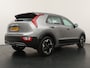 Kia Niro EV Light Edition 64.8 kWh - SOH 99,5% - Achteruitrijcamera - Parkeersensoren achter - Navigatie - Apple Carplay / Android Auto - Fabrieksgarantie tot 08-2031