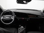 Kia Niro EV DynamicLine 64.8 kWh - SOH 98,5% - Adaptive cruise control - Keyless - Navigatie - Achteruitrij camera - Apple Carplay/Android Auto Fabrieksgarantie t/m 26-05-2030