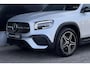 Mercedes-Benz GLB GLB 180 Automaat AMG Line 7-Persoons | Premium Plus Pakket | Panoramadak | Nightpakket | Parkeerpakket met 360°-camera | Sfeerverlichting | Stoelverwarming | Multibeam LED | Trekhaak