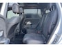 Mercedes-Benz GLB GLB 180 Automaat AMG Line 7-Persoons | Premium Plus Pakket | Panoramadak | Nightpakket | Parkeerpakket met 360°-camera | Sfeerverlichting | Stoelverwarming | Multibeam LED | Trekhaak