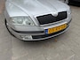 Skoda Octavia Combi 1.6 FSI Ambiente NIEUWE DISTRIBUTIE KETTING REEKS AIRCO CRUISE CONTROL