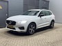 Volvo XC60 T4 R-Design | BLIS | Stoelverwarming | Camera | 19 Inch | Apple Carplay | Voorruitverwarming