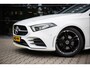 Mercedes-Benz A-klasse 200 Business Solution, Edition 1 AMG Upgrade , Pano dak, Adap. cruise, Sfeerverlichting,