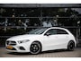 Mercedes-Benz A-klasse 200 Business Solution, Edition 1 AMG Upgrade , Pano dak, Adap. cruise, Sfeerverlichting,
