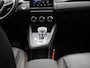 Renault Captur 1.3 TCe 140 Initiale Paris | Automaat | Leder | Navigatie | Stoel verwarming | Apple carplay | Climate control | Camera | Parkeer sensoren | LMV | LED |