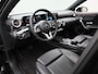 Mercedes-Benz A-klasse 180 Business Solution Luxury | Automaat | Navigatie | Panorama dak | Sfeer verlichting | Achteruitrijcamera | Stoelverwarming | Wide Screen Virtual Cockpit | Cruise Control | Climate Control | Parkeersensoren | Bluetooth | LED | Leder | Lichtmetalen Velgen|