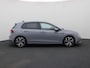 Volkswagen Golf 1.5TSI/130PK R-Line · Navigatie · Stoel-&stuurverwarming · Apple/Android Auto ·  Parkeersensoren · Garantie t/m 22-02-2026 of 80000km