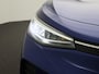 Volkswagen ID.4 First 77 kWh 204 PK| Origineel Nederlands | Dealeronderhouden | Navigatie | Trekhaak | Stoelverwarming | Stuurwielverwarming | Inklapbare Buitenspiegels | Achteruitrijcamera | Parkeersensoren